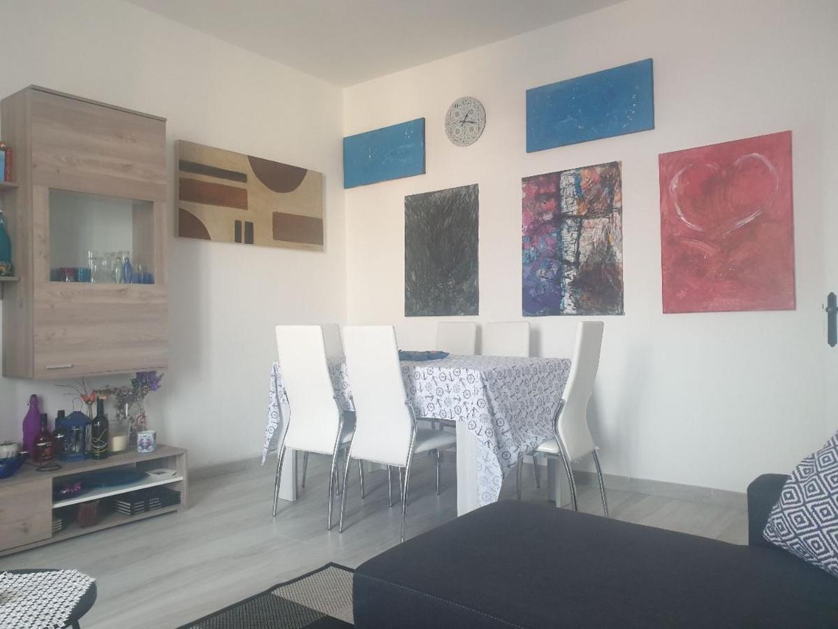 Appartamento In Centro Vista Mare SantʼAntìoco Exterior foto